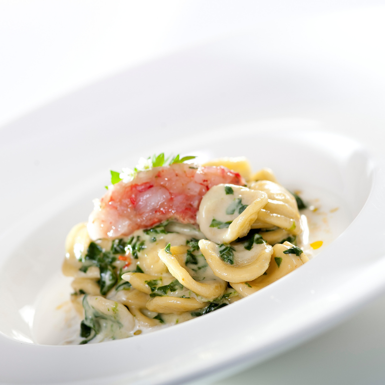 Orecchiette with shrimp and spinach