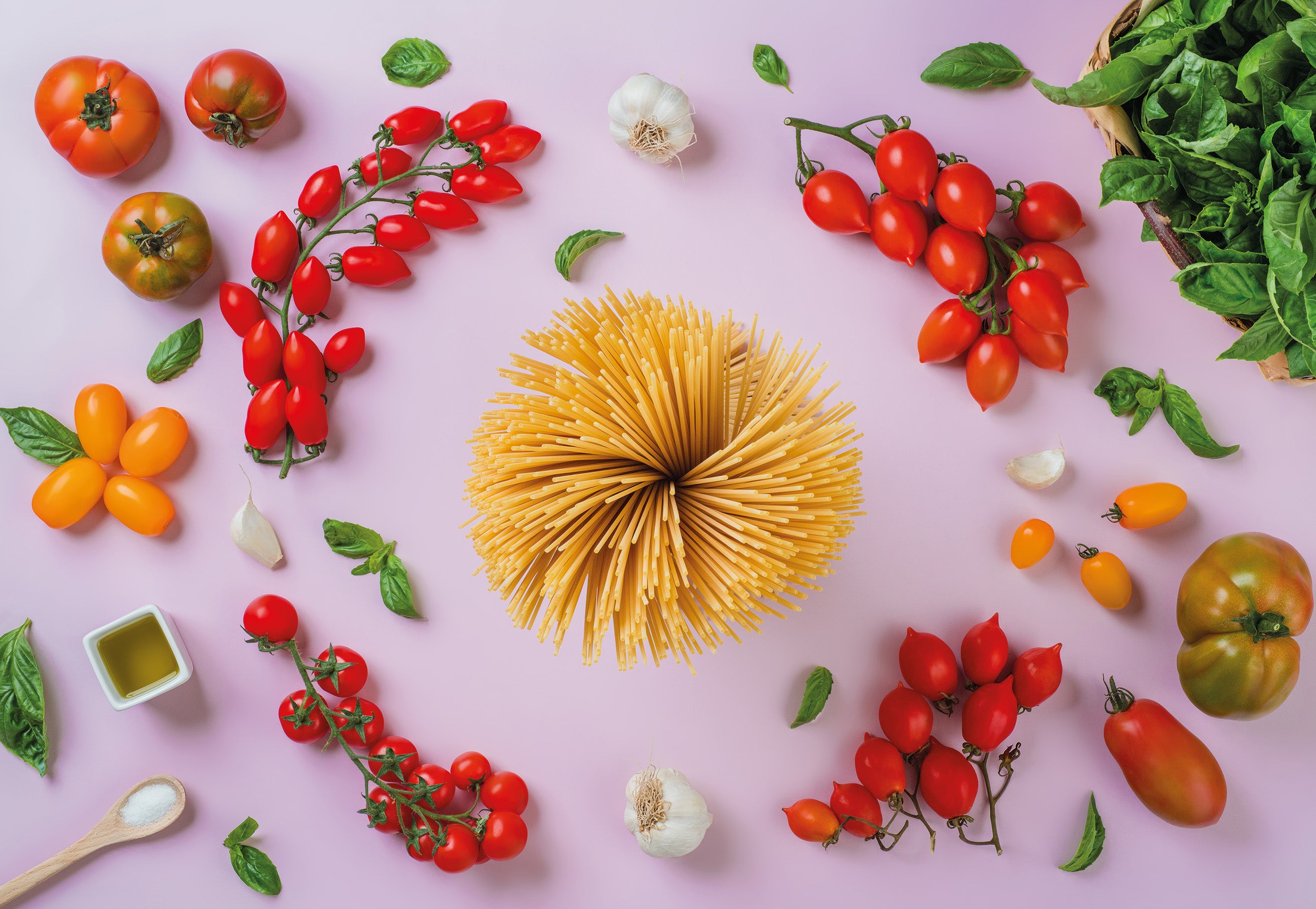 Vermicelli with six tomatoes and basil