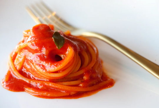 La Devozione - Tomato Spaghetti with fresh basil